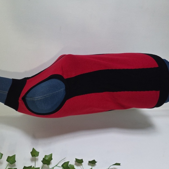 Premose Red and Black Sleeveless Mock Turtleneck Keyhole Soft Sweater - Picture 8 of 9